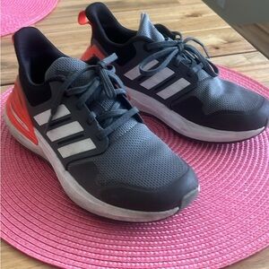 Adidas Black and Gray Running Shoes with Orange Highlights . Size 2